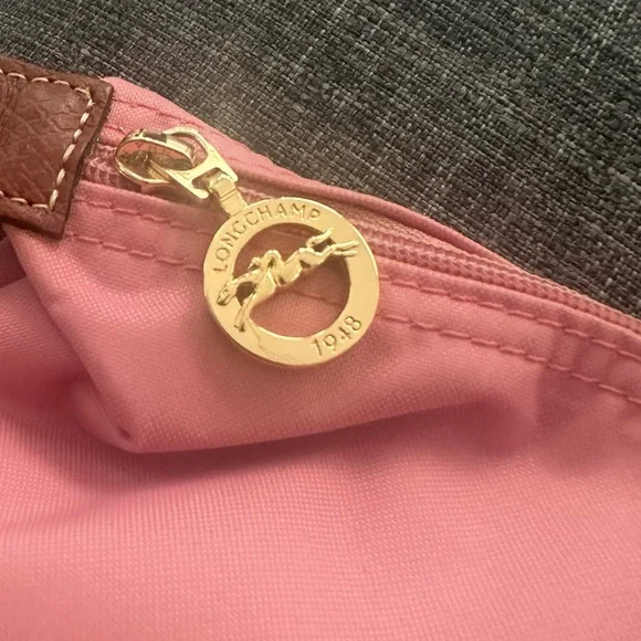 Longchamp Pink Tote Bag with Brown Leather and Zipper Closure - Picture 7 of 16